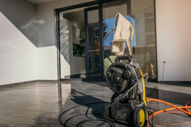 Best Warehouse Cleaning  in Carleton, MI